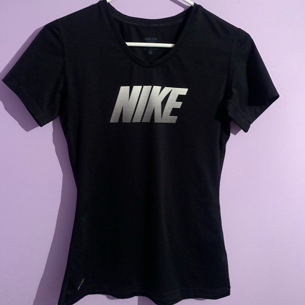 Nike short sleeve